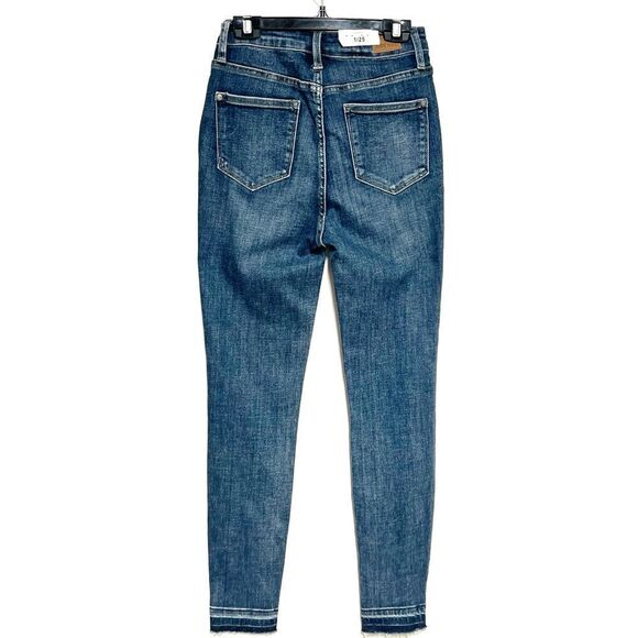 NWT Judy Blue Dark and Twisty Tummy Control Dark Wash Skinny Jeans Sz 25 - Picture 7 of 9